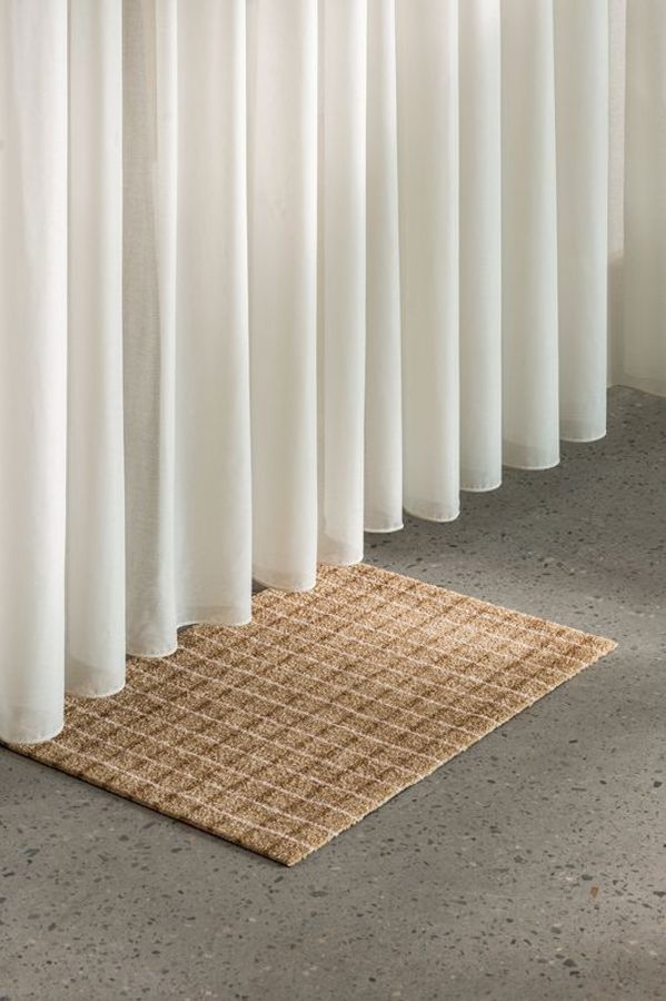 HEYMAT 60 x 85 Grid Chocolate Strawberry Door Mat Dørmatte teppe
