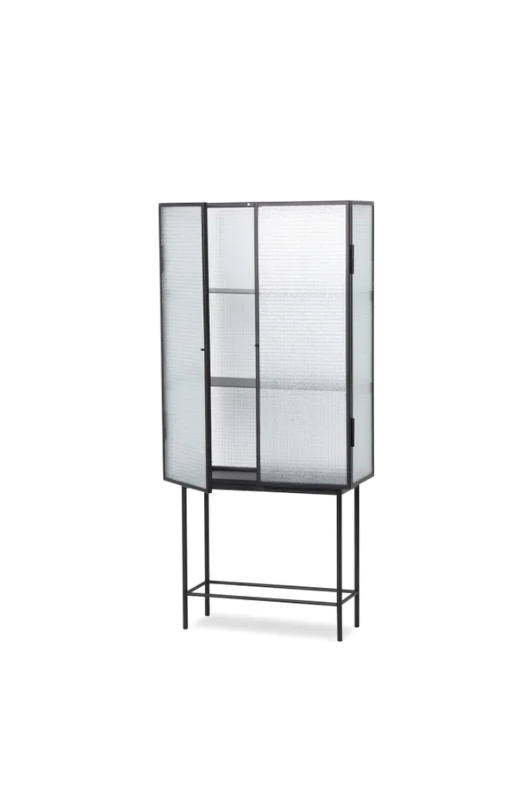 ferm Living Haze Vitrine - Reeded Glass Black, Svart Vitrineskap