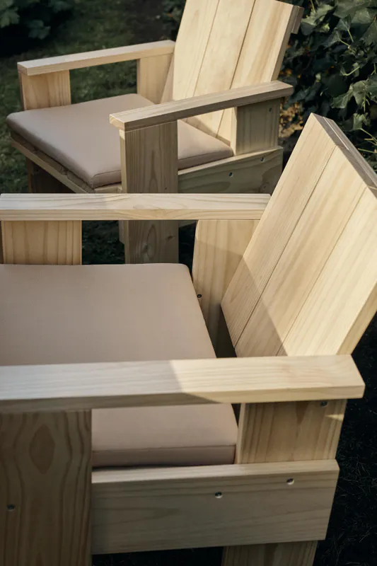HAY Crate Dining Chair WB lacquered Pinewood, Furu Utestol