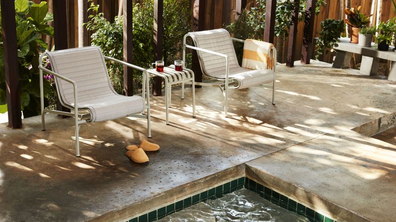 HAY Palissade Lounge Chair Low, Sky Grey Hagestol Loungestol