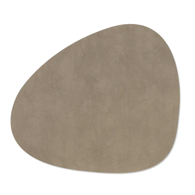 LindDNA Table Mat Curve L Nupo Nomad Grey 37 x 44 cm Spisebrikke Bordbrikke Grå