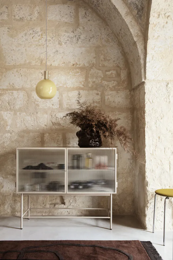 ferm Living Haze Sideboard - Reeded Glass Cashmere, Skjenk