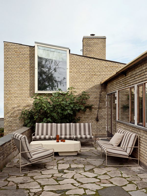 Ferm Living Desert Sofa 2 seater Stripe Cashmere Chocolate Utesofa